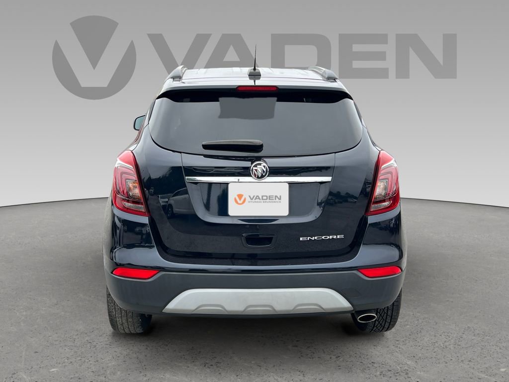 Used 2021 Buick Encore Preferred image 9