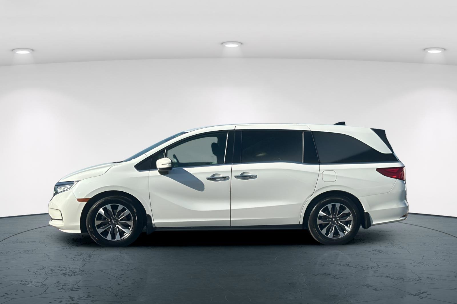 Certified 2022 Honda Odyssey EX-L image 3