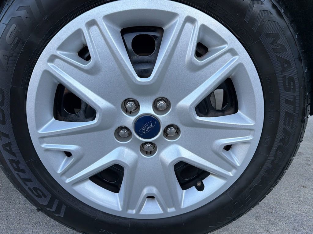 Used 2015 Ford Escape S image 47