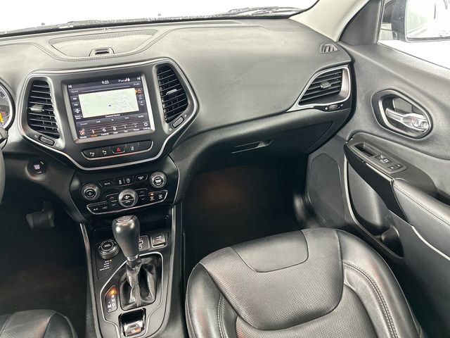 Used 2023 Jeep Cherokee Altitude Lux image 27