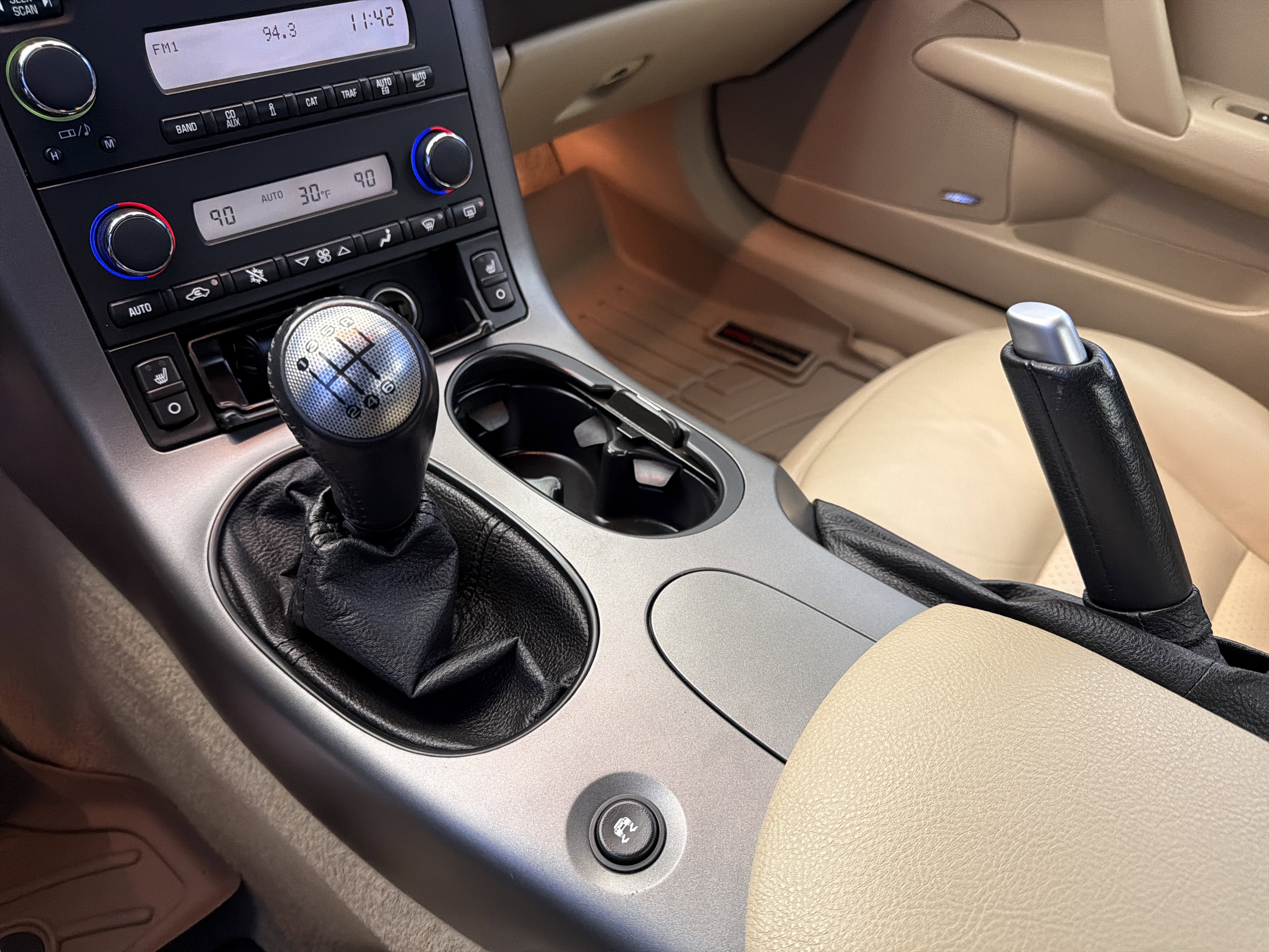 Used 2007 Chevrolet Corvette Convertible w/ Preferred Equipment Group image 23