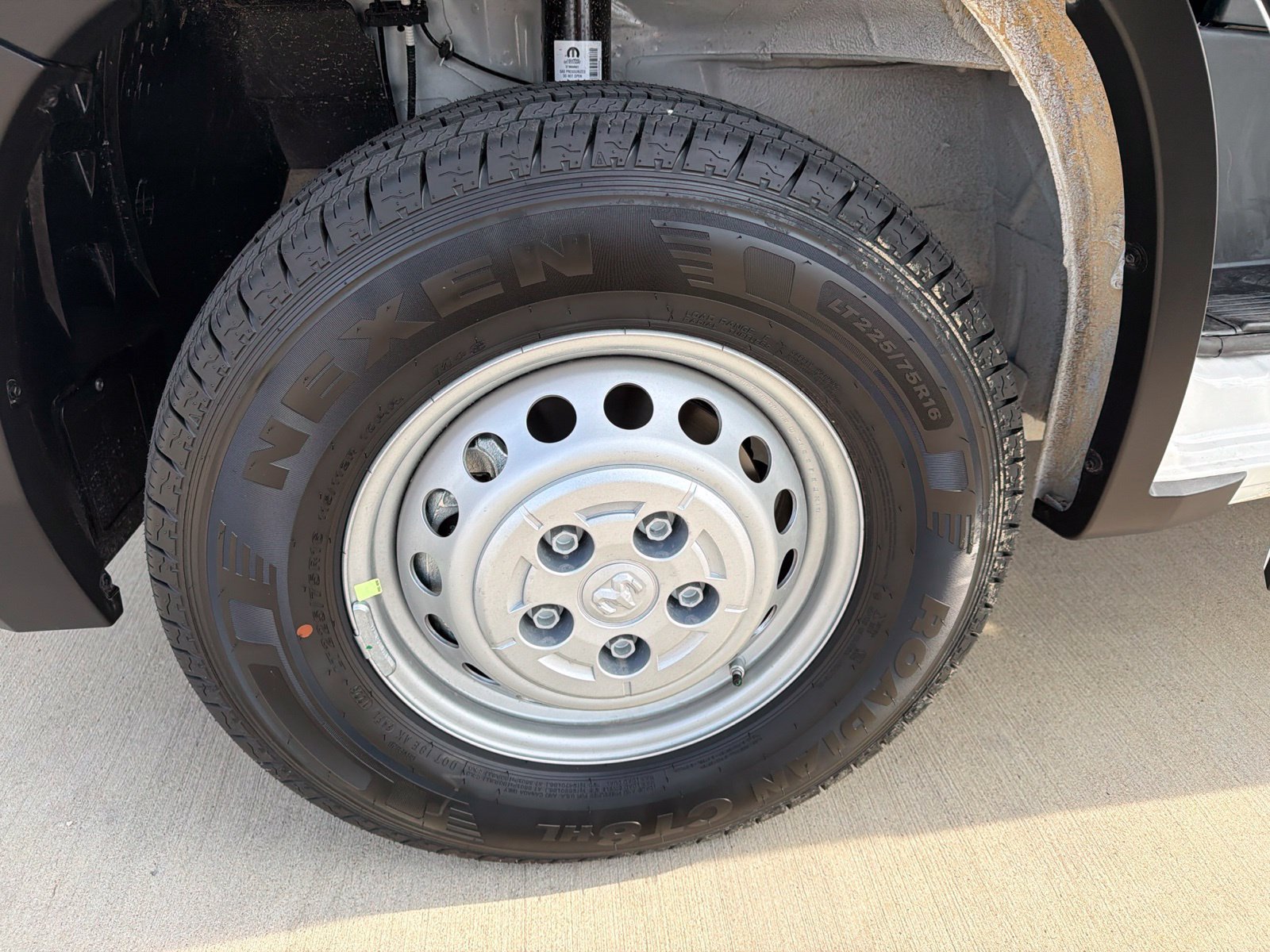 New 2027 RAM ProMaster 3500 w/ Safety Group FWD image 12