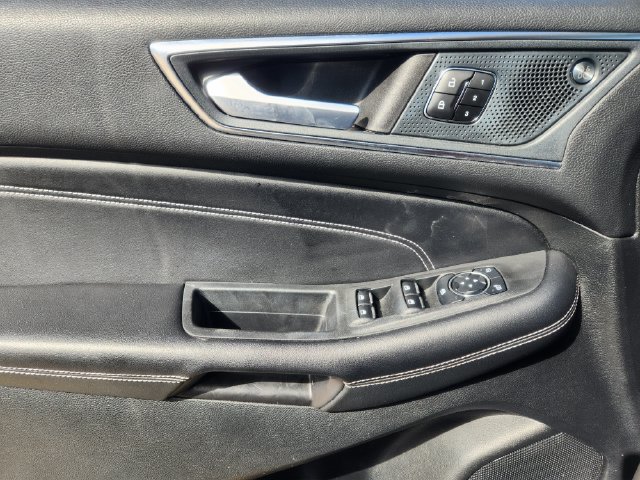 Used 2023 Ford Edge Titanium AWD/4WD image 23