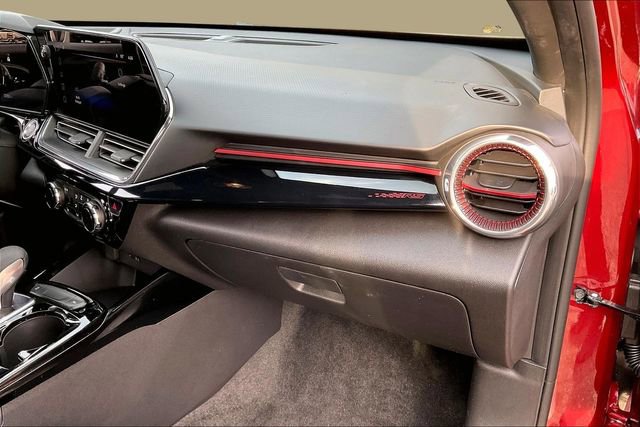 Used 2025 Chevrolet Trax RS w/ Driver Confidence Package image 18