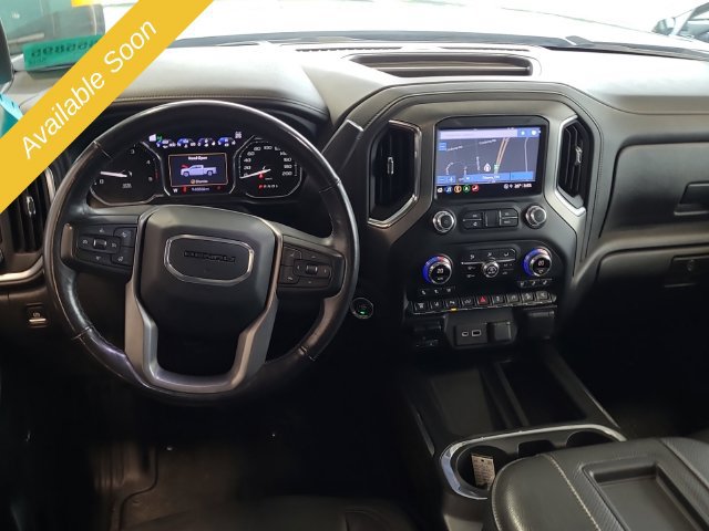 Used 2022 GMC Sierra 2500 Denali w/ Denali Black Diamond Edition AWD/4WD image 8