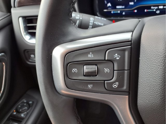 Used 2023 Chevrolet Tahoe Z71 w/ Luxury Package AWD/4WD image 10