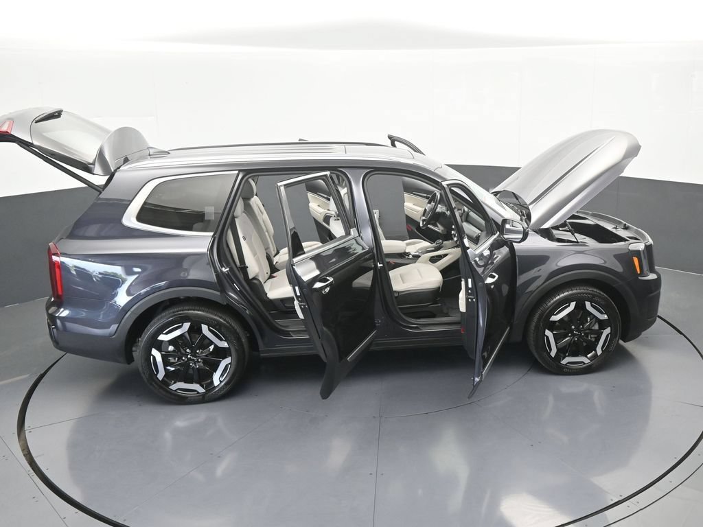 Used 2025 Kia Telluride S FWD image 71