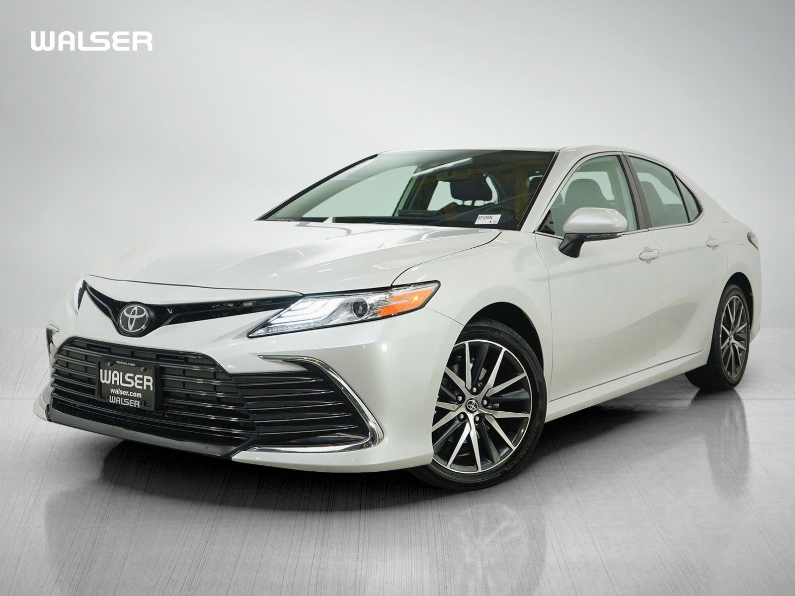 Used 2024 Toyota Camry XLE w/ Cold Weather Package