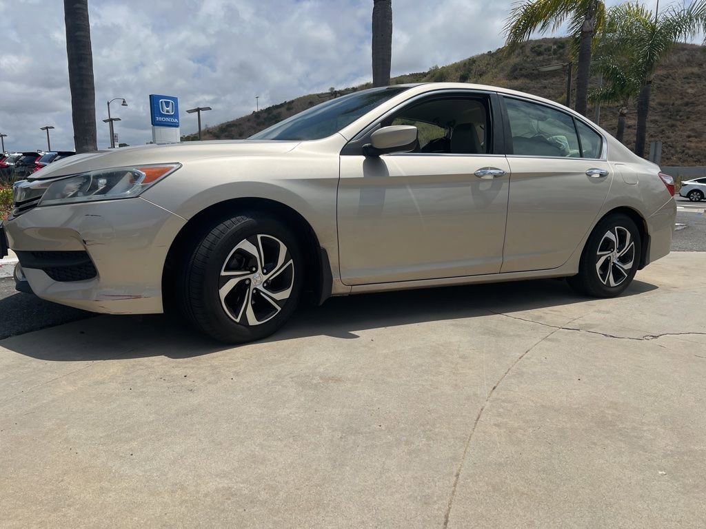 Used 2017 Honda Accord LX image 2