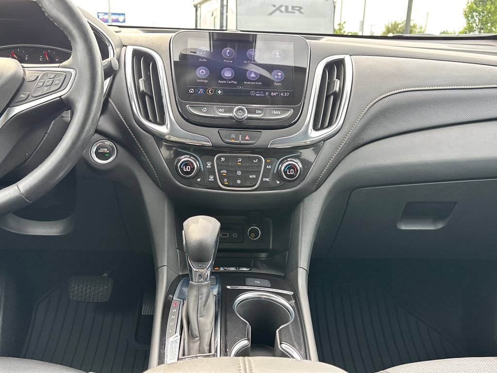 Used 2023 Chevrolet Equinox Premier AWD/4WD image 24