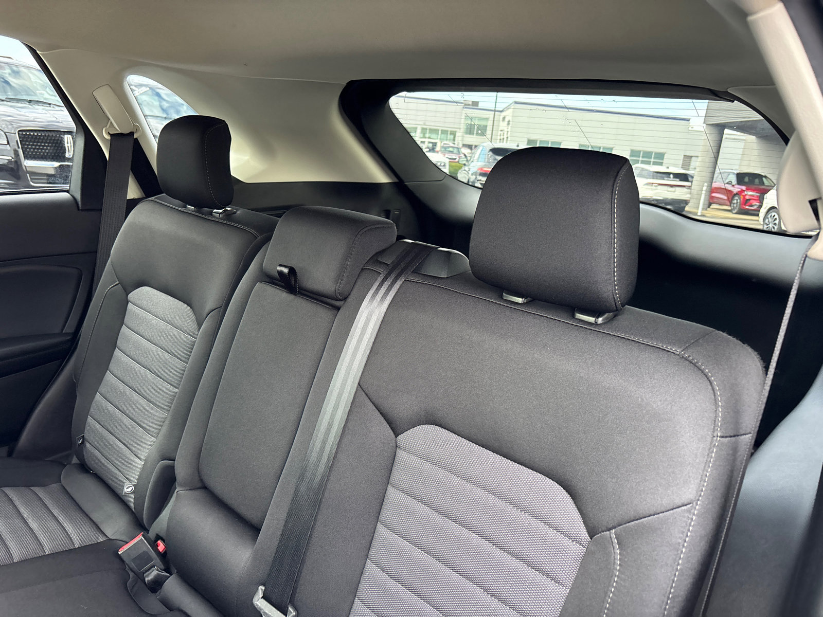 Used 2023 Ford Edge SE w/ Black Appearance Package image 26