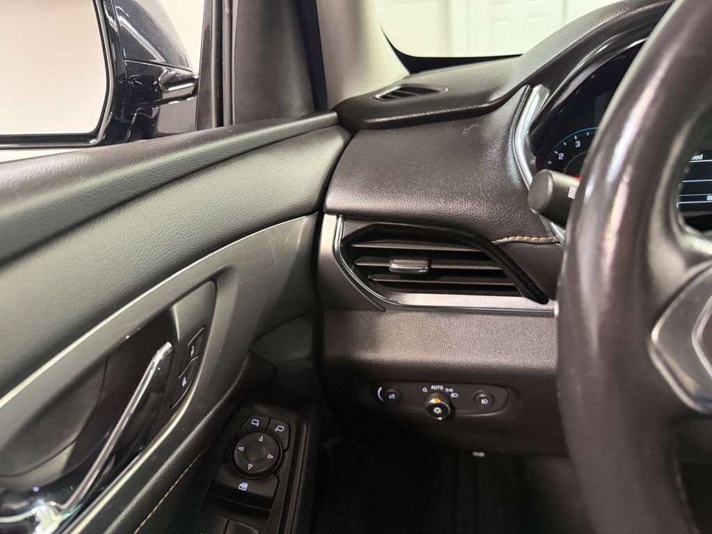 Used 2019 Chevrolet Traverse LT image 77