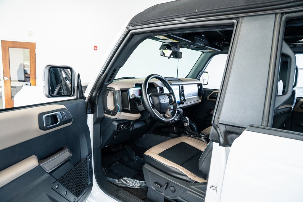 Used 2023 Ford Bronco Wildtrak image 30