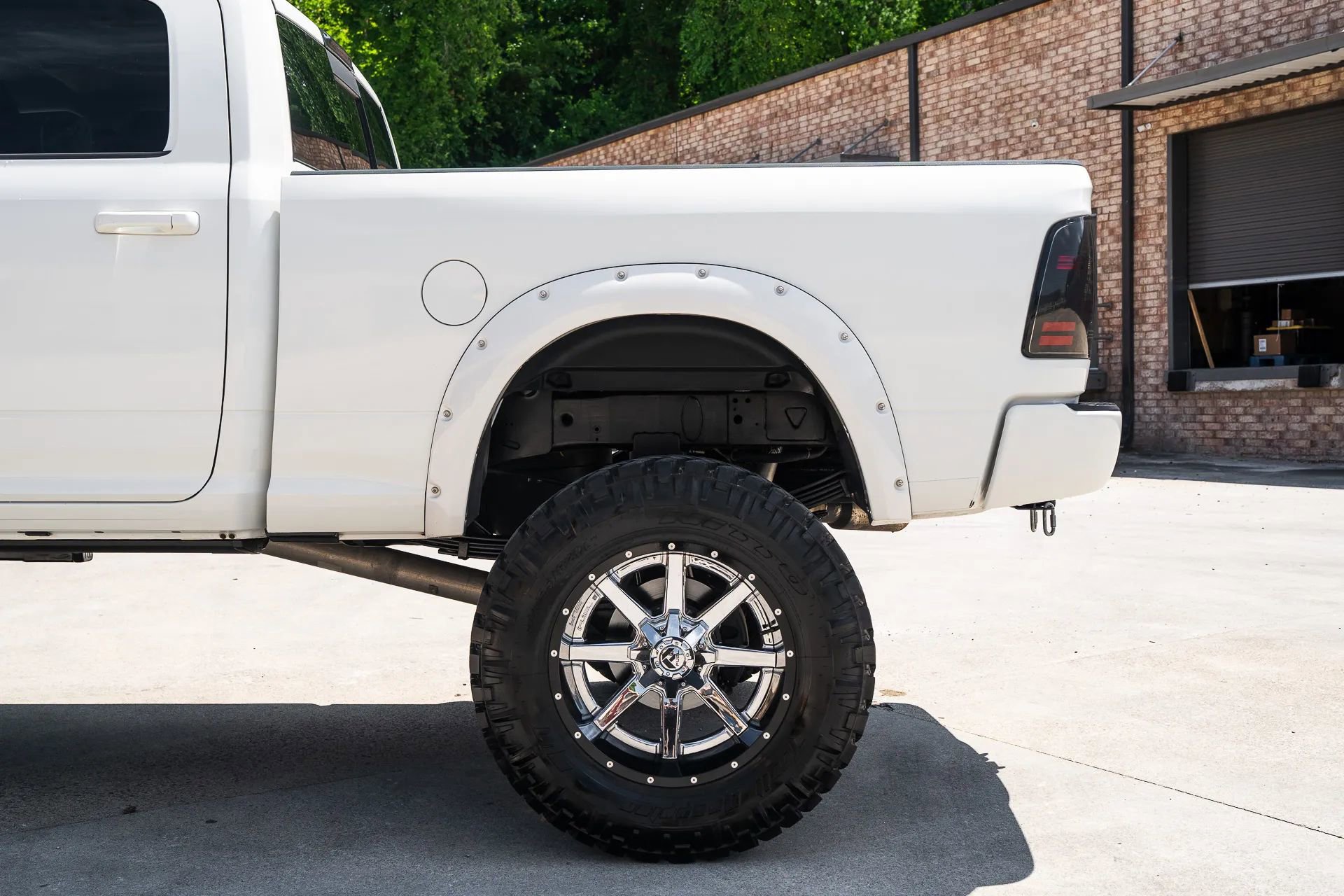 Used 2016 RAM 3500 Laramie w/ Sport Appearance Group AWD/4WD image 8
