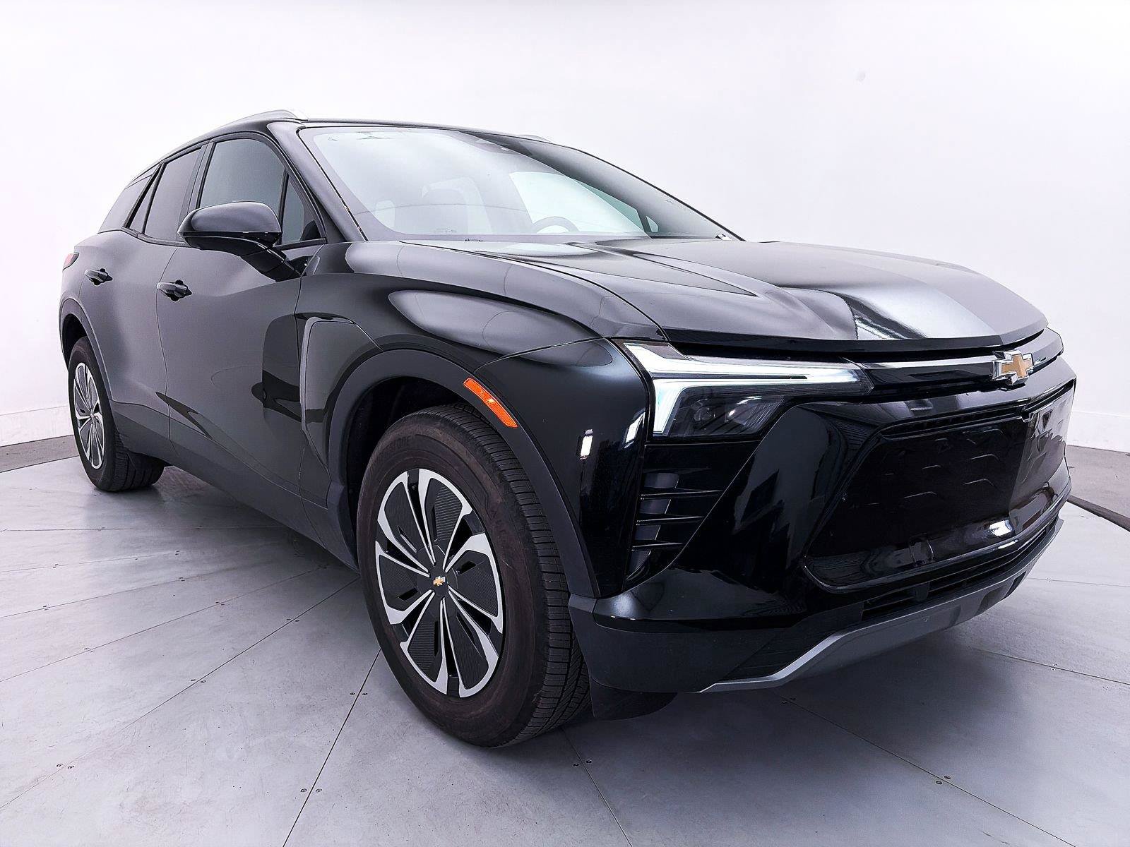 Used 2024 Chevrolet Blazer EV LT AWD/4WD image 11
