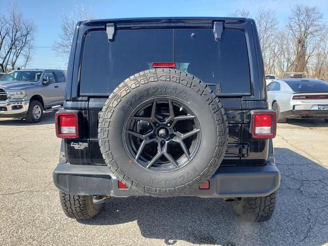 Used 2019 Jeep Wrangler Unlimited Sahara w/ Cold Weather Group image 4