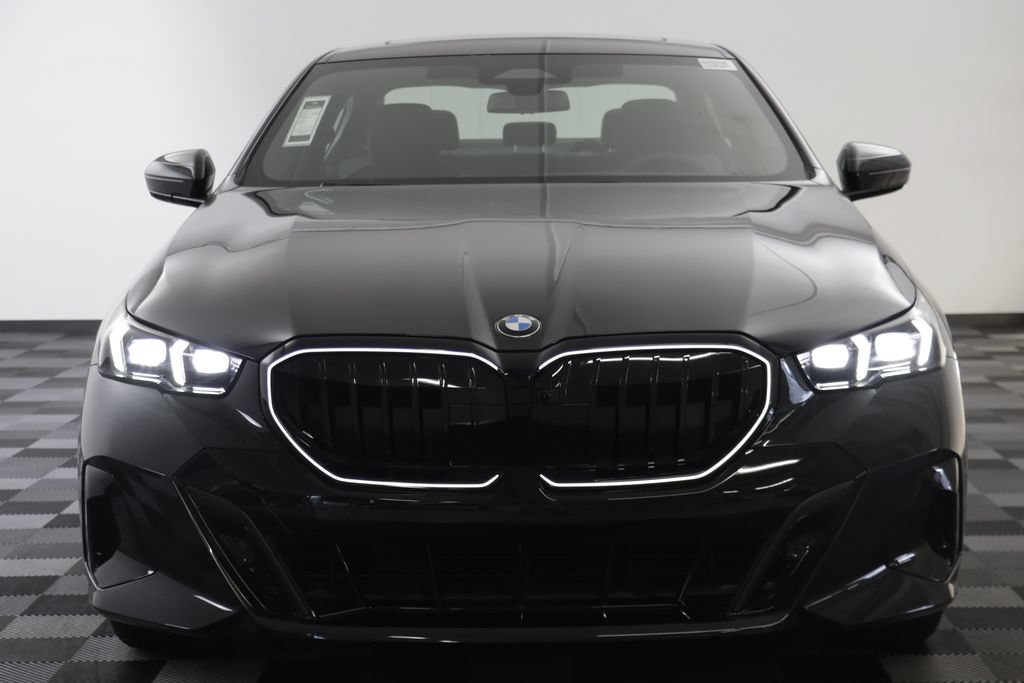 New 2026 BMW 530i xDrive w/ M Sport Package AWD/4WD image 22