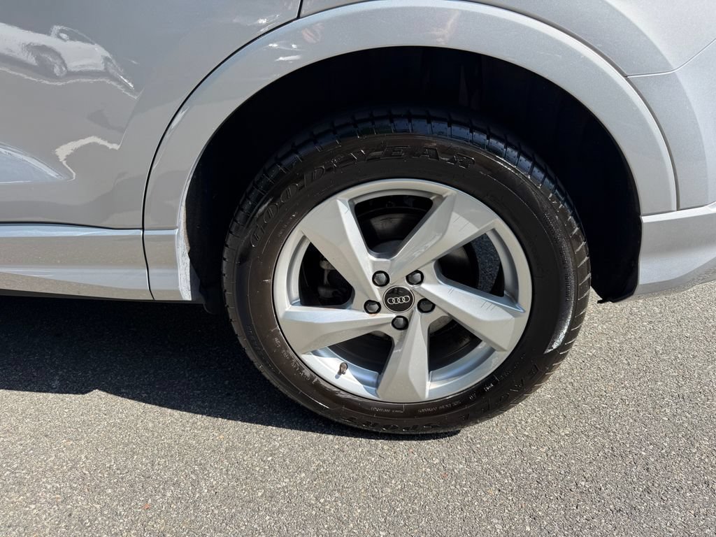 Used 2022 Audi Q3 2.0T Premium AWD/4WD image 12