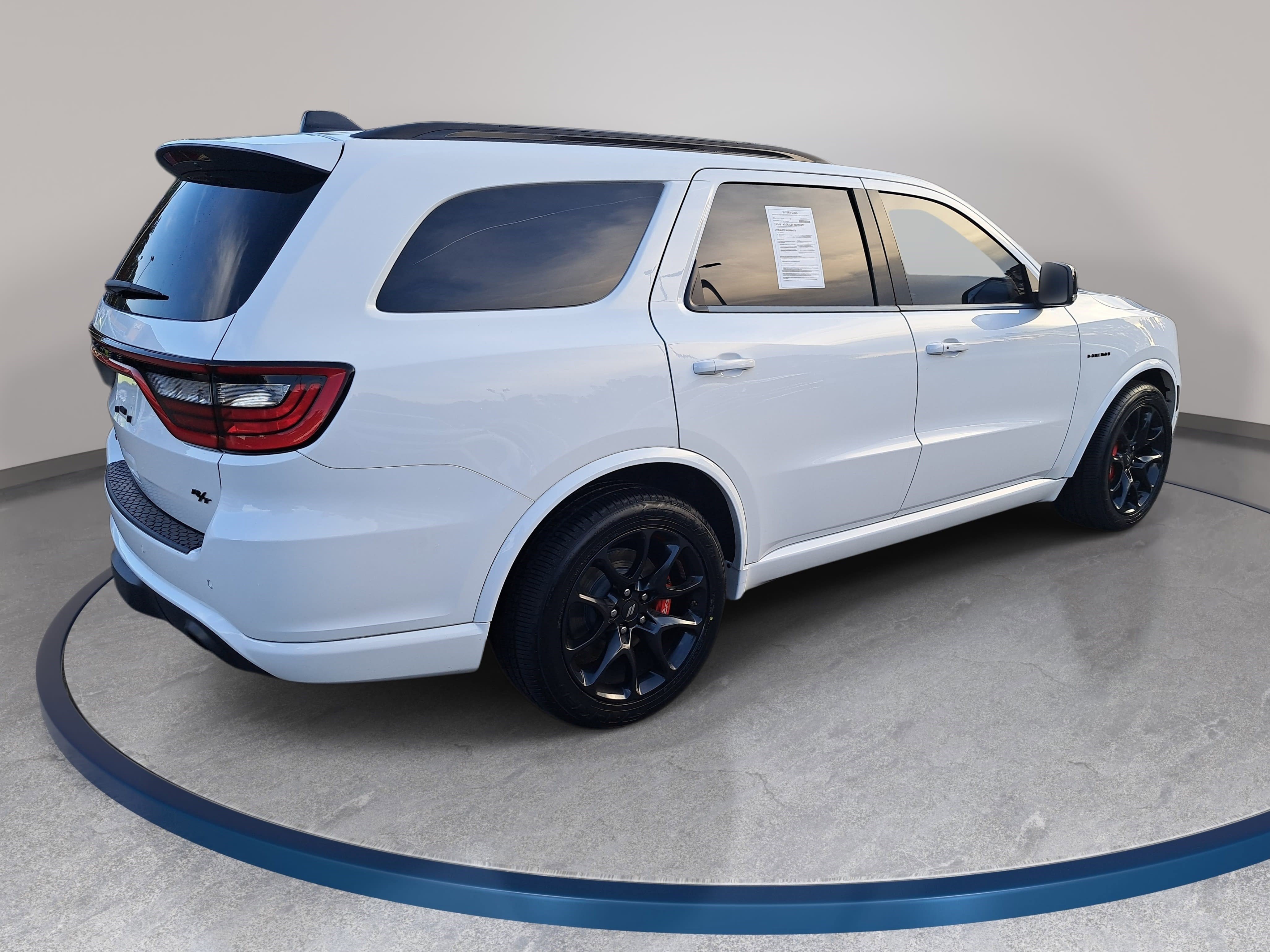 Used 2023 Dodge Durango R/T w/ Tow 'N Go Package AWD/4WD image 5