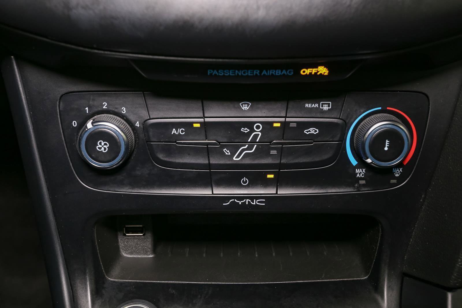 Used 2017 Ford Focus ST FWD image 32