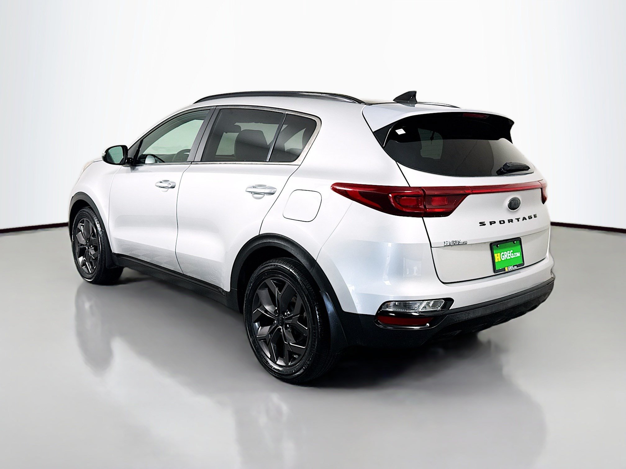 Used 2022 Kia Sportage Nightfall Edition FWD image 7