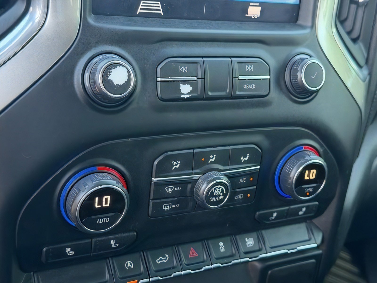 Used 2021 Chevrolet Silverado 1500 LT RWD image 25