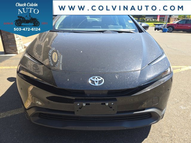 Used 2025 Toyota Prius LE FWD image 2