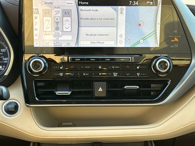 Used 2020 Toyota Highlander Platinum FWD image 10