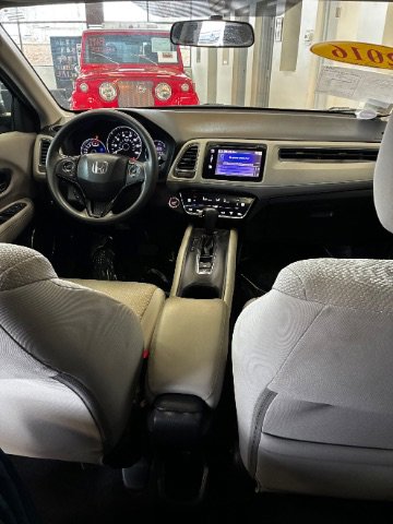 Used 2016 Honda HR-V EX image 26