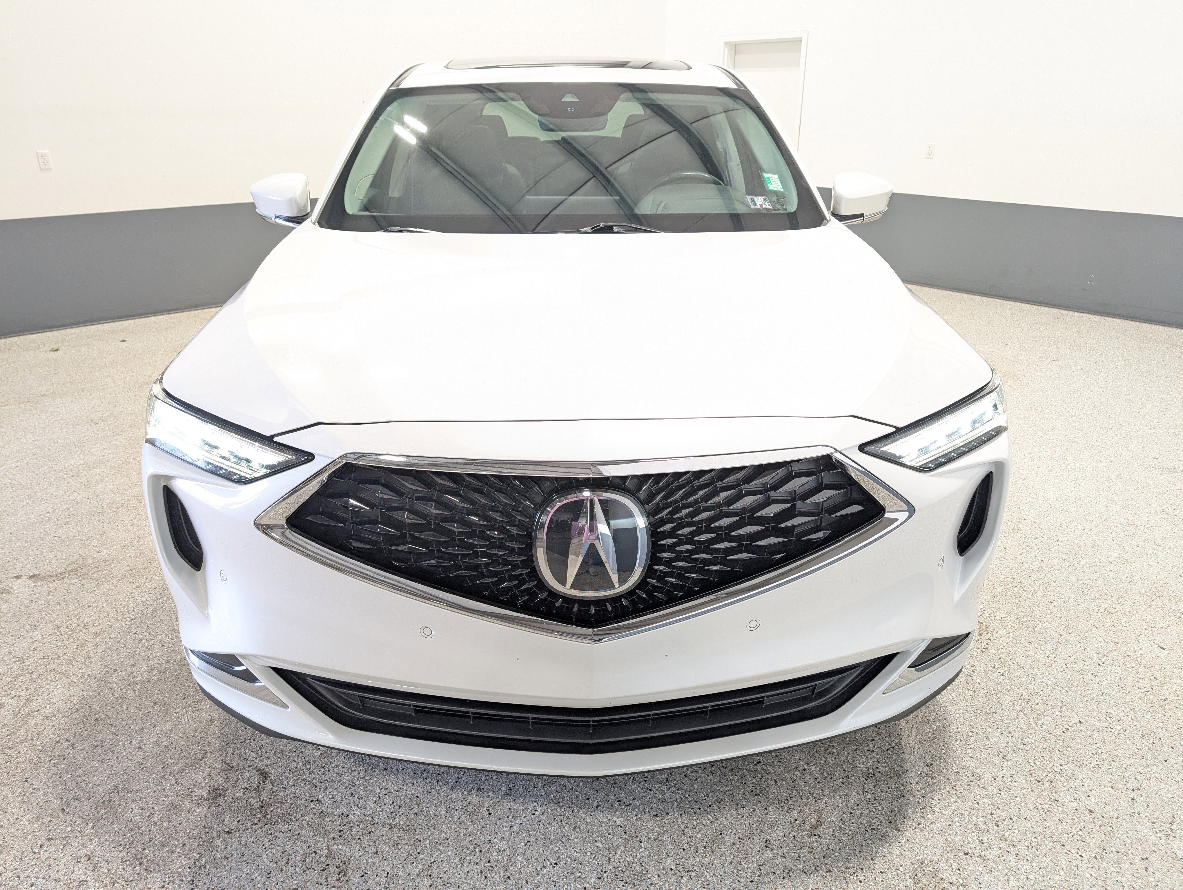 Used 2022 Acura MDX SH-AWD w/ Technology Package image 8