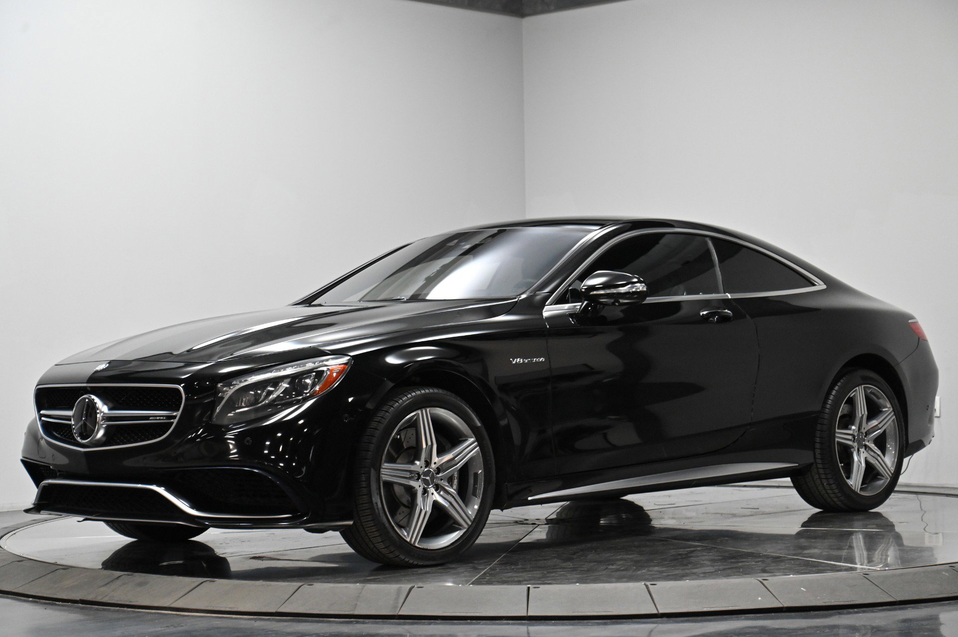 Used 2016 Mercedes-Benz S 63 AMG 4MATIC Coupe image 2