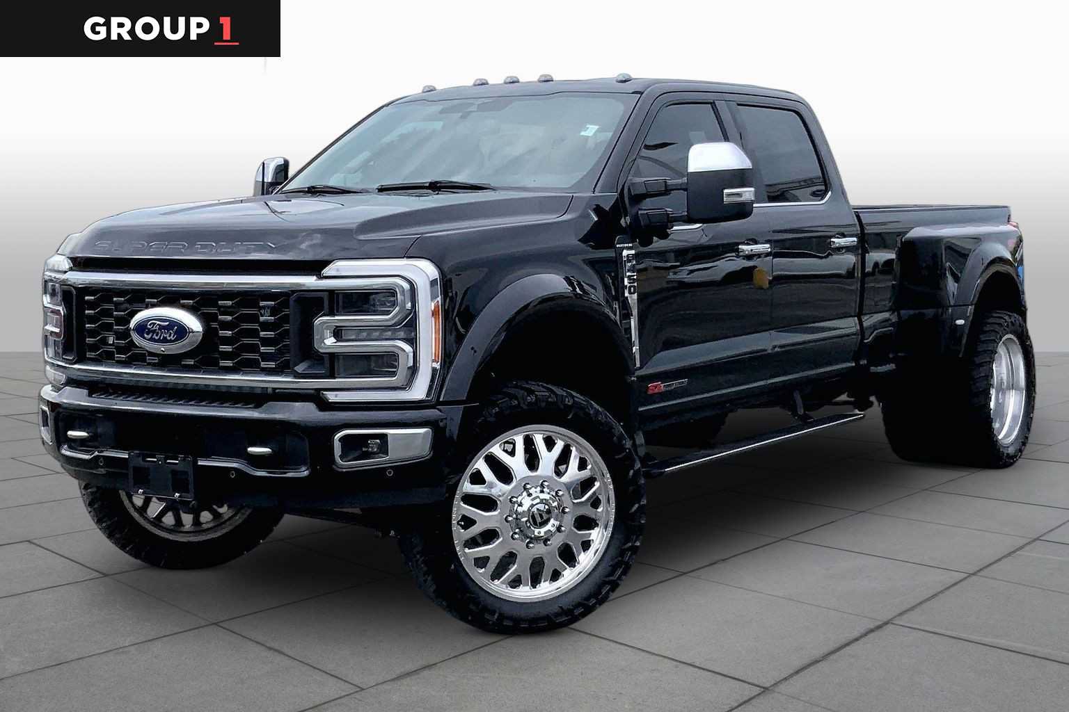 Certified 2023 Ford F450 Platinum w/ FX4 Off-Road Package AWD/4WD image 1