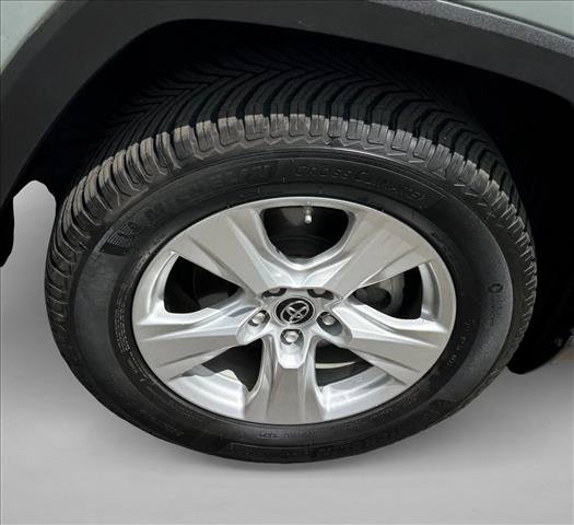 Certified 2019 Toyota RAV4 XLE w/ Convenience Package FWD image 8