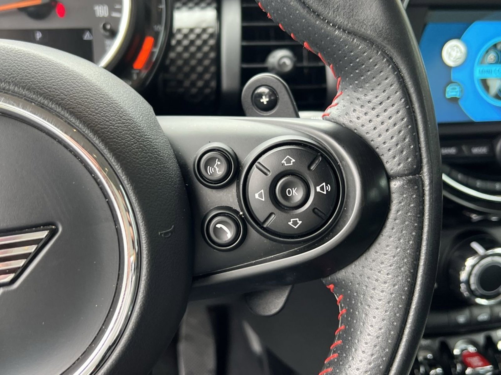 Used 2021 MINI Cooper S image 33