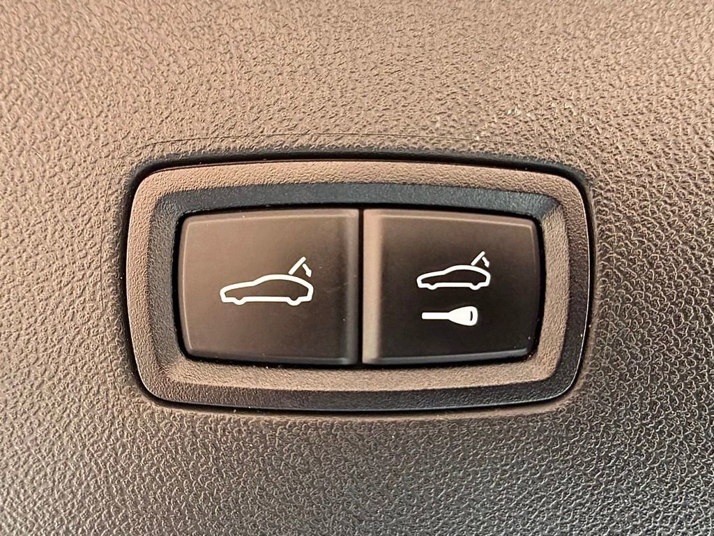 Certified 2022 Porsche Cayenne S Platinum image 23