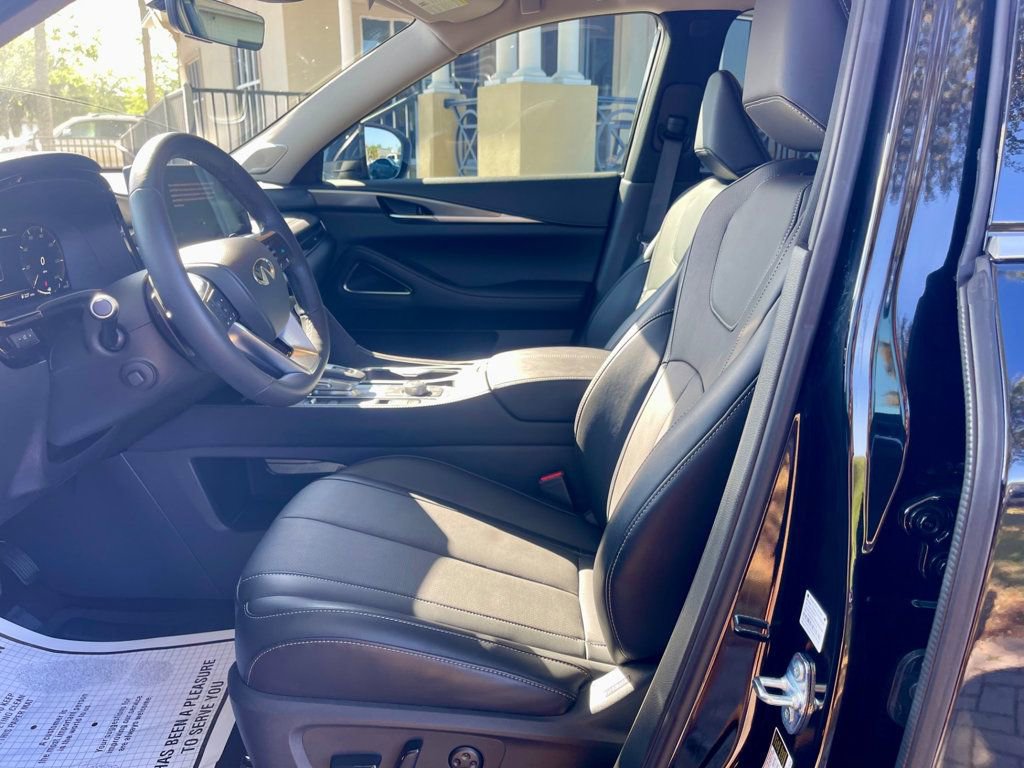 Used 2026 INFINITI QX60 Luxe w/ Cargo Package FWD image 11