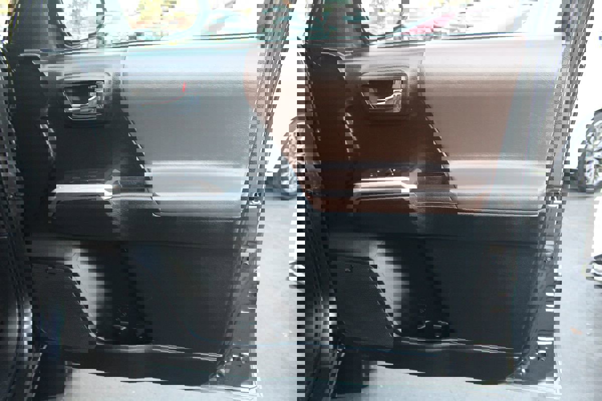 Used 2017 Toyota Tacoma Limited image 21