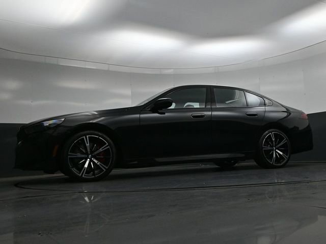 Used 2024 BMW 540i xDrive w/ Executive Package AWD/4WD image 25