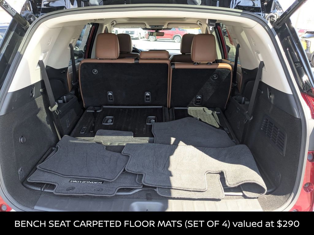 Certified 2024 Nissan Pathfinder Platinum w/ Black Appearance Package image 10