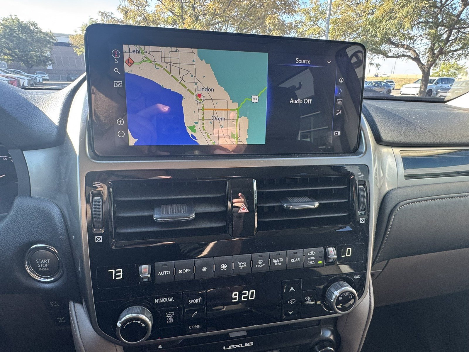 Used 2023 Lexus GX 460 Luxury w/ Sport Design Package AWD/4WD image 12