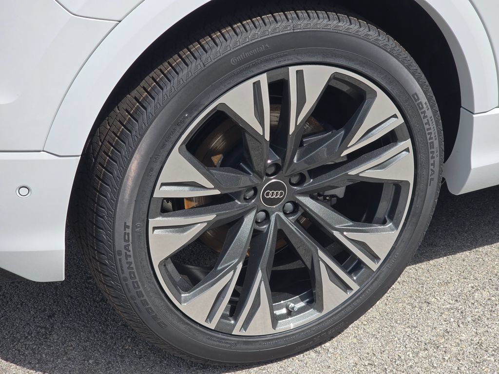 New 2026 Audi Q8 Prestige AWD/4WD image 18