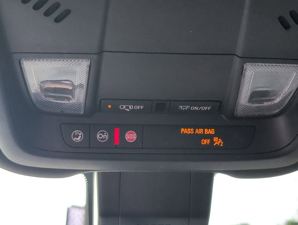 Used 2022 Chevrolet Equinox RS w/ RS Leather Package image 18