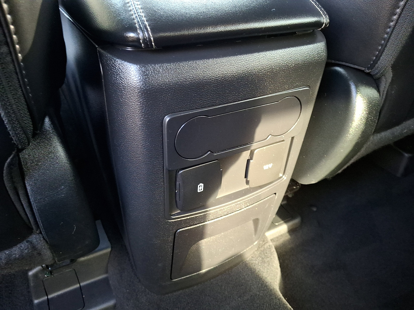 Certified 2023 Ford Explorer XLT w/ Equipment Group 202A AWD/4WD image 12