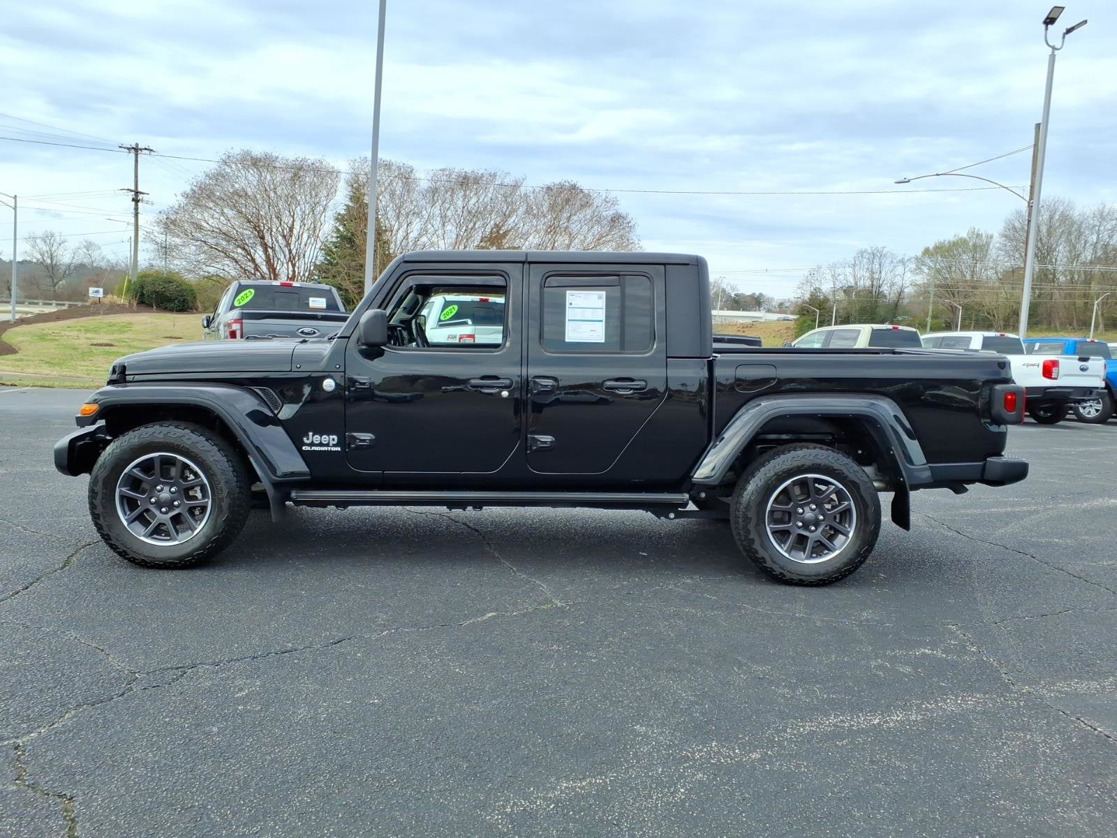 Used 2021 Jeep Gladiator Overland w/ Popular Equipment Package image 5
