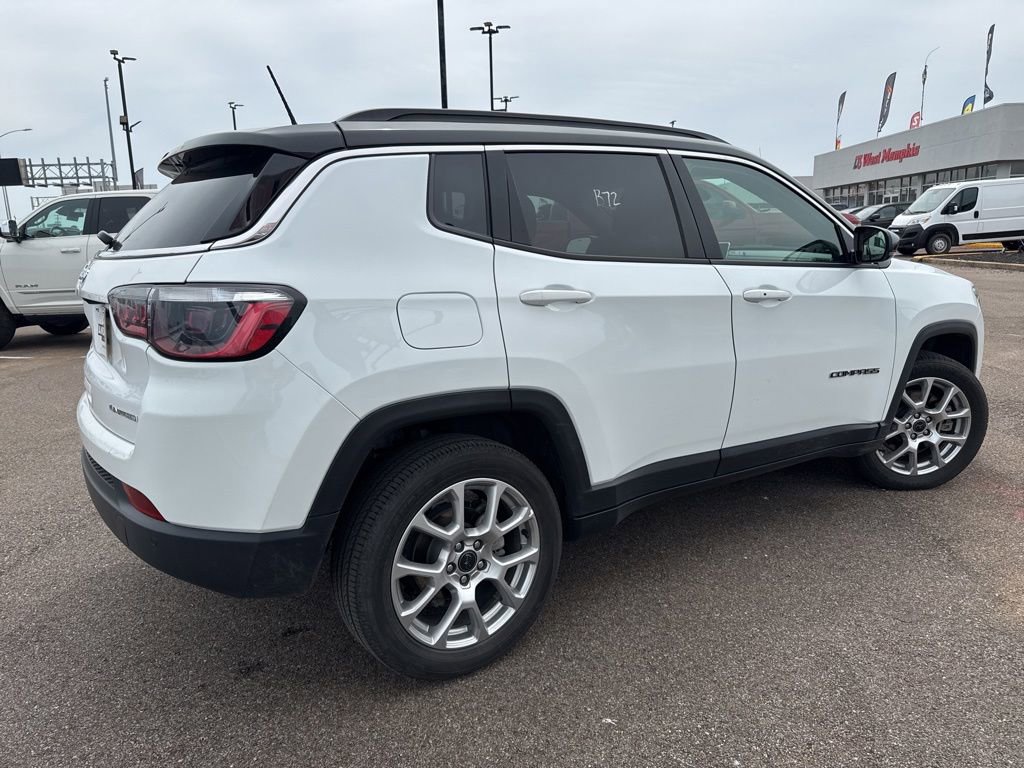 Used 2025 Jeep Compass Limited AWD/4WD image 8