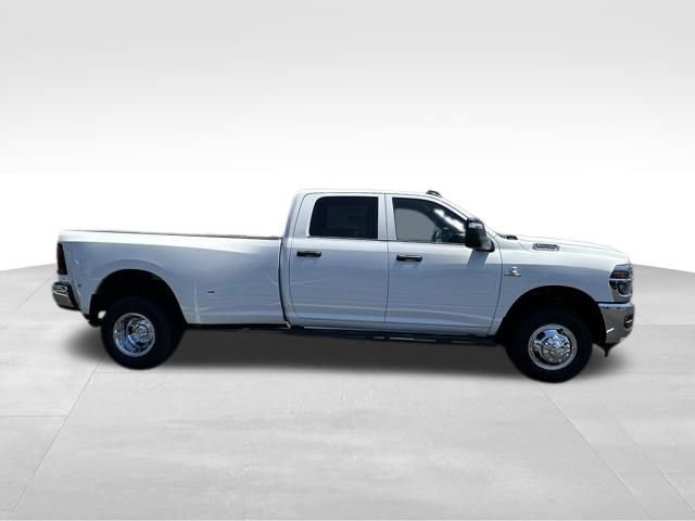 New 2026 RAM 3500 Tradesman AWD/4WD image 8