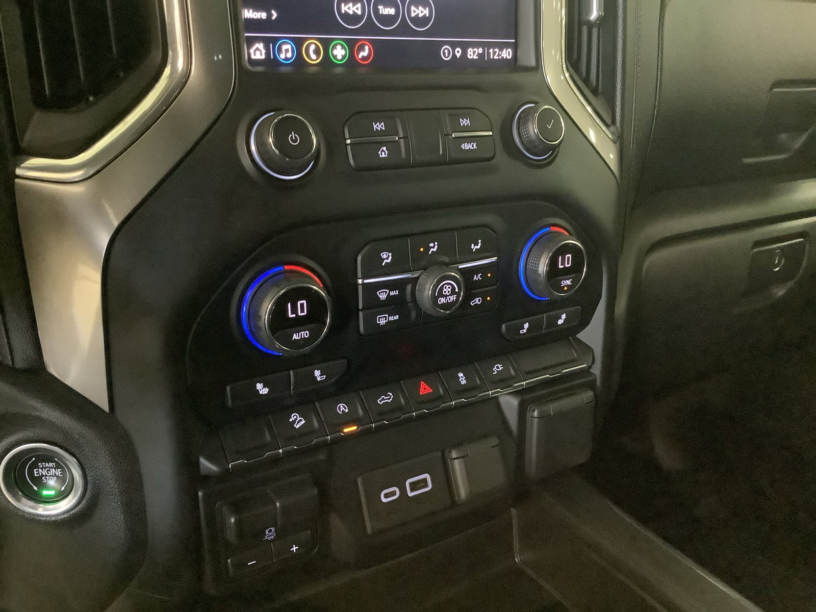 Used 2021 Chevrolet Silverado 1500 LT Trail Boss w/ Convenience Package II AWD/4WD image 16