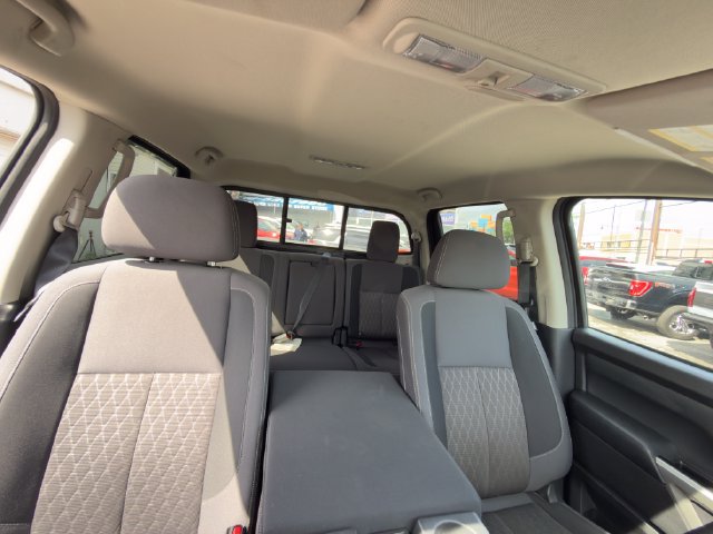 Used 2023 Nissan Titan SV AWD/4WD image 29
