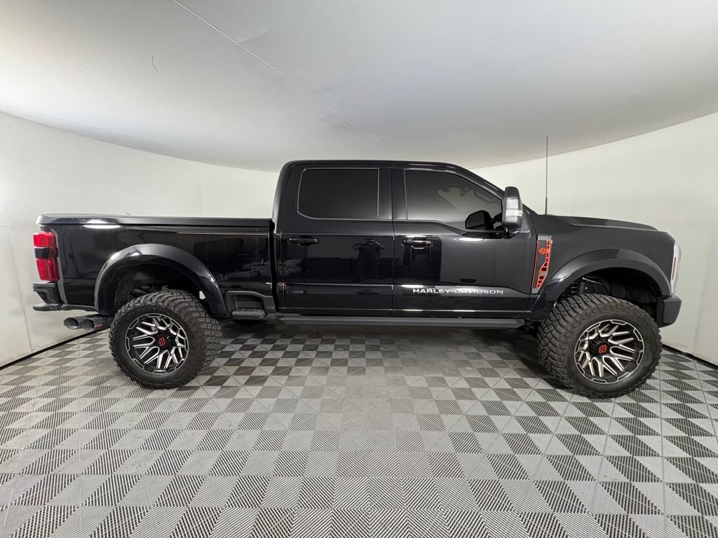 Used 2026 Ford F250 Lariat w/ Black Appearance Package AWD/4WD image 8