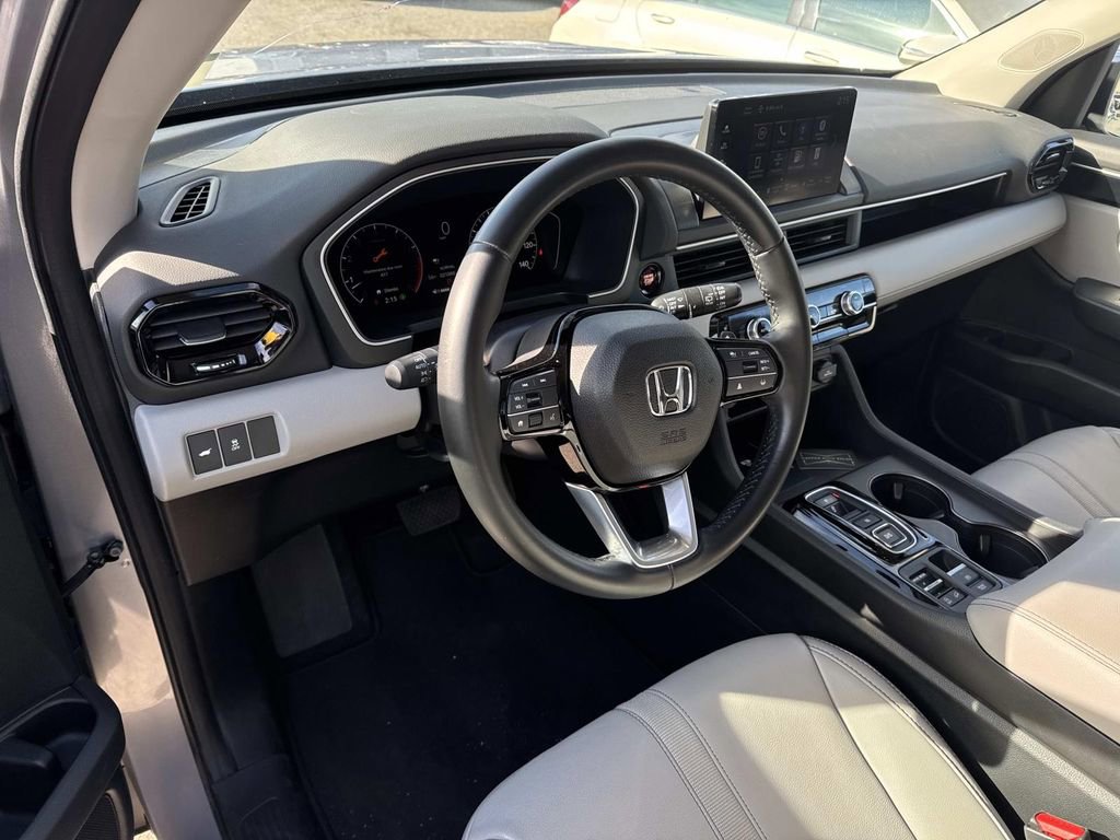 Used 2023 Honda Pilot EX-L image 17